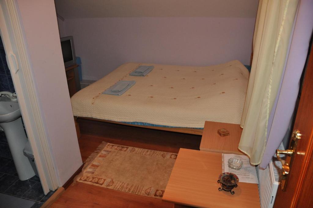 Sobe Tron Palic Hotel Bilik gambar